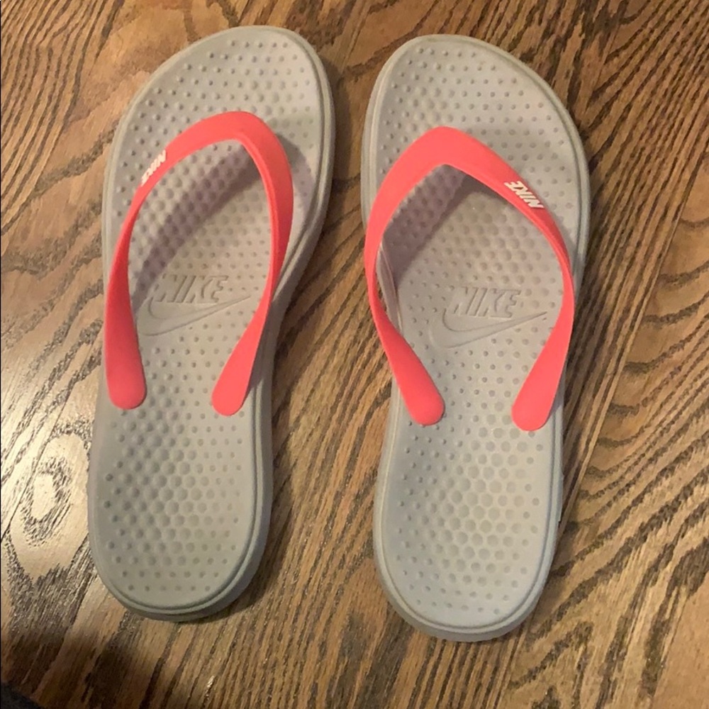 Nike Flip Flops